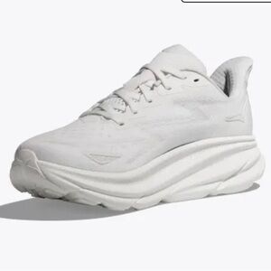 Hoka Clifton 9